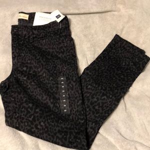 Gap high stretch leopard jeans